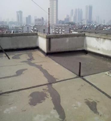 萨迦漏水维修 楼顶漏水是什么原因，楼顶漏水维修方法是什么?
